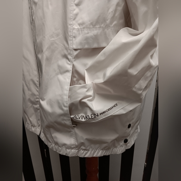 Calvin Klein performance jacket - Picture 7 of 8